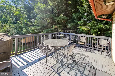 Exterior - 1195 Highview Dr, Annapolis, MD 21409 photo 2 of 21