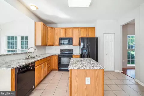 7719 Rotherham Dr, Hanover, MD 21076 photo 32