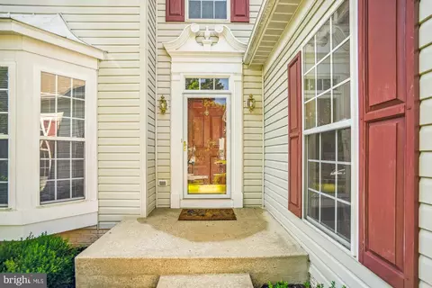 7719 Rotherham Dr, Hanover, MD 21076 photo 2