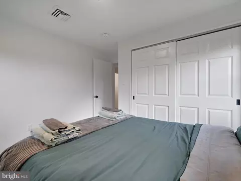 Bedroom - 17 A Elliott Rd, Annapolis, MD 21403 photo 4 of 9