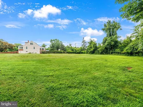 Exterior - 17 A Elliott Rd, Annapolis, MD 21403 photo 13 of 13