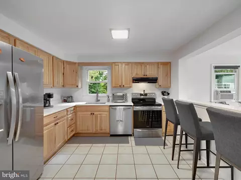 Kitchen - 17 A Elliott Rd, Annapolis, MD 21403 photo 1 of 6