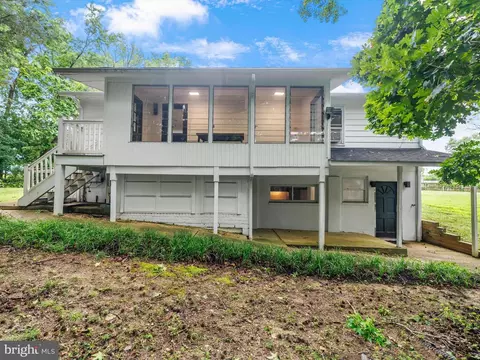 17 A Elliott Rd, Annapolis, MD 21403
