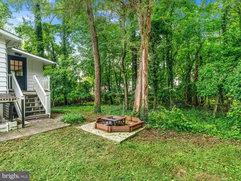 Exterior - 17 A Elliott Rd, Annapolis, MD 21403 photo 10 of 13