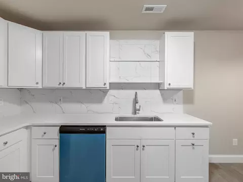 Kitchen - 2600 Compass Dr, Annapolis, MD 21401 photo 3 of 5