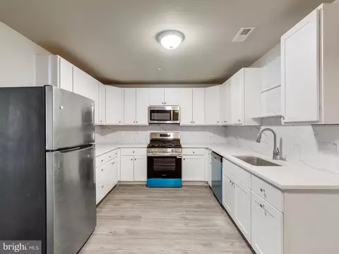 Kitchen - 2600 Compass Dr, Annapolis, MD 21401 photo 1 of 5