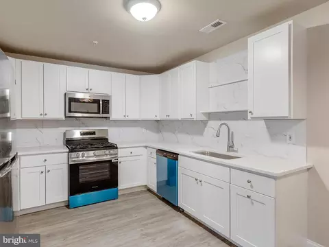 Kitchen - 2600 Compass Dr, Annapolis, MD 21401 photo 2 of 5