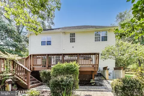 Exterior - 1002 Belgarden Ln, Pasadena, MD 21122 photo 16 of 17