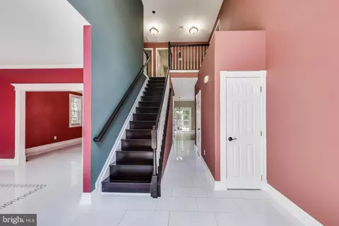 Entry Way - 1002 Belgarden Ln, Pasadena, MD 21122 photo 1 of 6