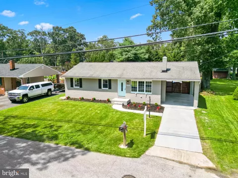 523 Sunset Knoll Rd, Pasadena, MD 21122 photo 3