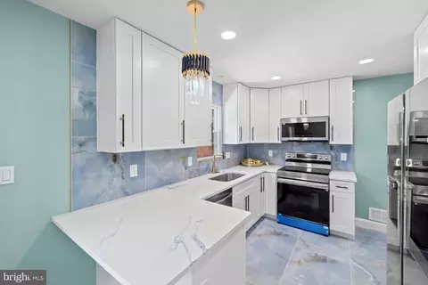 523 Sunset Knoll Rd, Pasadena, MD 21122 photo 11
