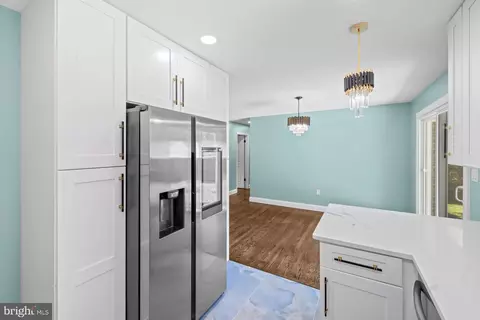 523 Sunset Knoll Rd, Pasadena, MD 21122 photo 15