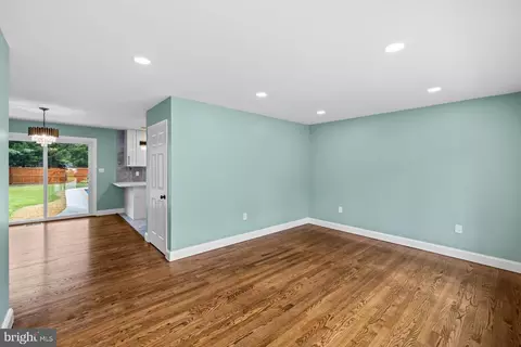 523 Sunset Knoll Rd, Pasadena, MD 21122 photo 24