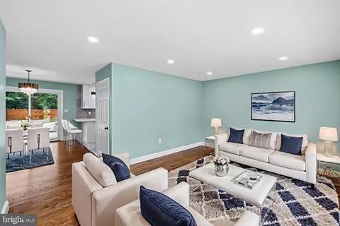 523 Sunset Knoll Rd, Pasadena, MD 21122 photo 4