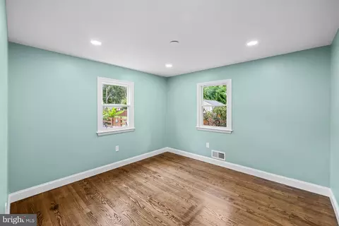 523 Sunset Knoll Rd, Pasadena, MD 21122 photo 18