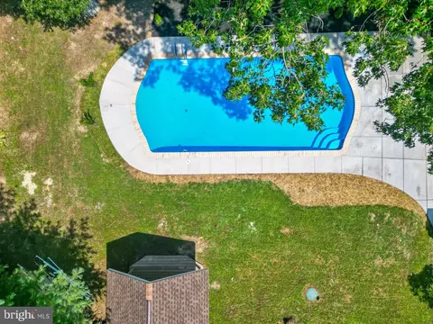 523 Sunset Knoll Rd, Pasadena, MD 21122 photo 35