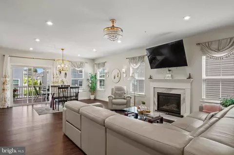 Entry Way - 2219 Nottoway Dr, Hanover, MD 21076 photo 3 of 9