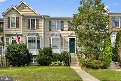 2553 Selkirk Ct, Crofton, MD 21114