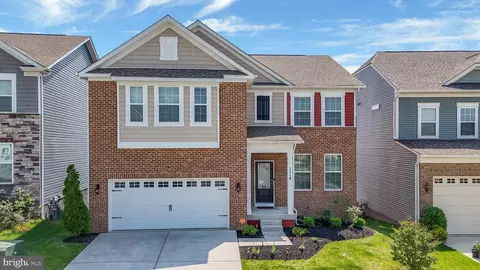 1114 White Clover Ln, Odenton, MD 21113