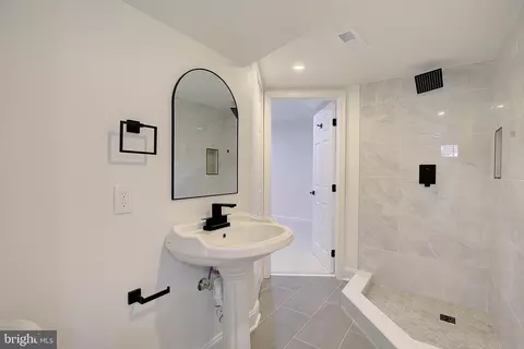 Bath - 1733 Mayfair Pl, Crofton, MD 21114 photo 9 of 9