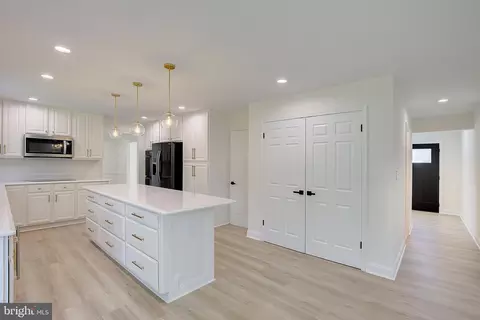 Entry Way - 1733 Mayfair Pl, Crofton, MD 21114 photo 1 of 1