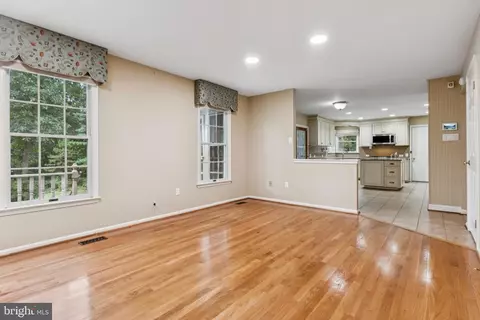 Living - 761 Fawnelm Rd, Severn, MD 21144 photo 4 of 6