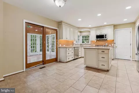 Kitchen - 761 Fawnelm Rd, Severn, MD 21144 photo 2 of 5