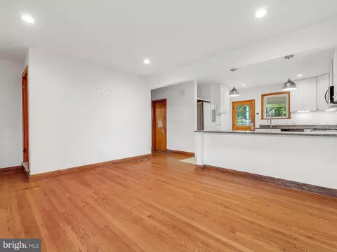 315 Frankle St, Baltimore, MD 21225 photo 5