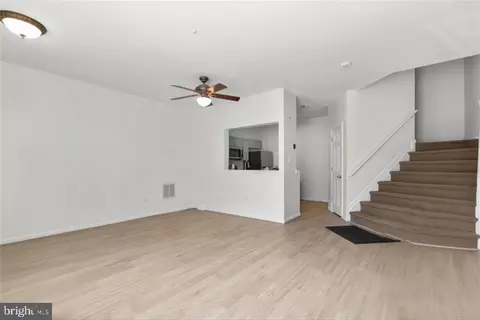 Living - 2002 Cramer Point Ct, Odenton, MD 21113 photo 3 of 4