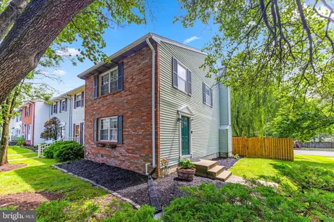 230 Glenda Ct, Millersville, MD 21108