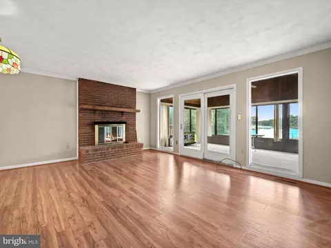 1248 Rock Hill Rd, Pasadena, MD 21122 photo 5