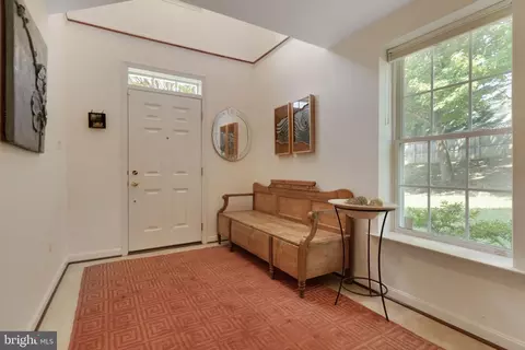1219 Birchleaf Ct, Crofton, MD 21114 photo 2
