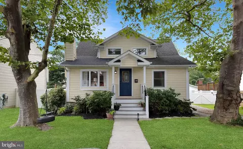 232 Asbury Rd, Pasadena, MD 21122