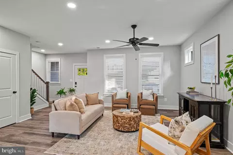 Other - 1629 Chesapeake Ln, Edgewater, MD 21037 photo 2 of 17