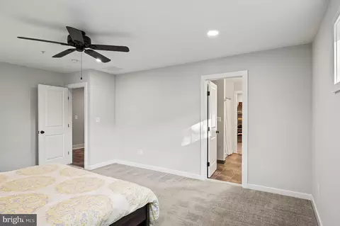 Bedroom - 1629 Chesapeake Ln, Edgewater, MD 21037 photo 1 of 7