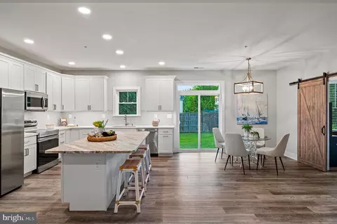 Other - 1629 Chesapeake Ln, Edgewater, MD 21037 photo 3 of 17