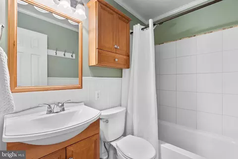 Bath - 1746 Tacoma Rd, Edgewater, MD 21037 photo 1 of 2