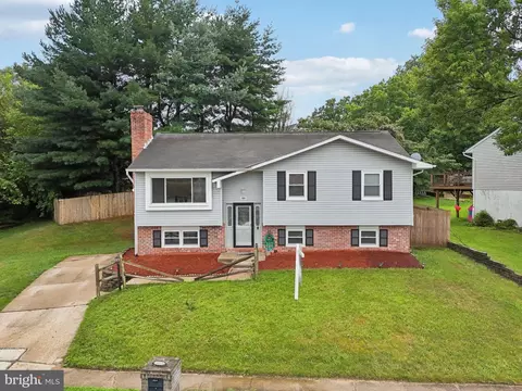 1321 Craghill Ct, Hanover, MD 21076 photo 2