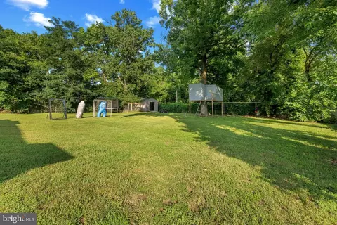 Exterior - 2039 Kurtz Ave, Pasadena, MD 21122 photo 6 of 6