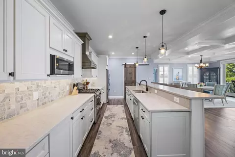 Kitchen - 993 Magothy Ave, Arnold, MD 21012 photo 2 of 3