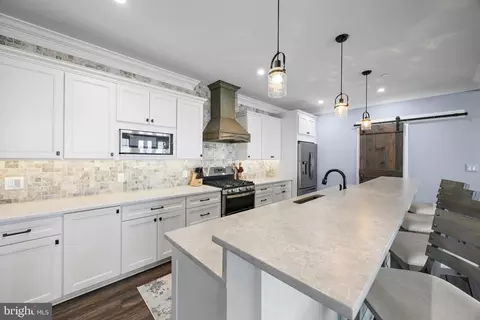 Kitchen - 993 Magothy Ave, Arnold, MD 21012 photo 3 of 3