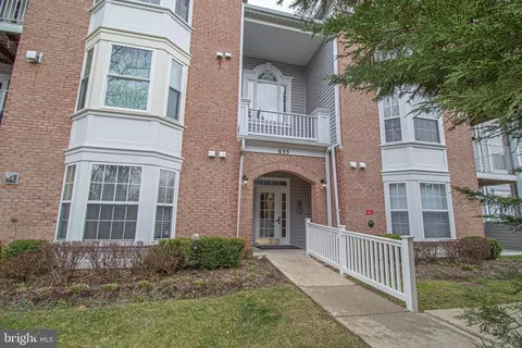 655 Burtons Cove Way #8, Annapolis, MD 21401