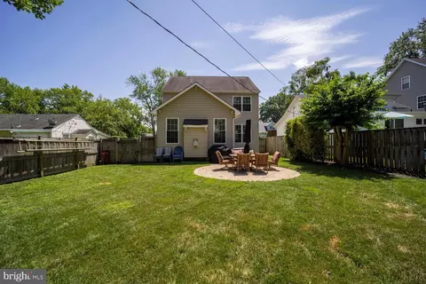Exterior - 214 Poplar Ave, Edgewater, MD 21037 photo 4 of 4