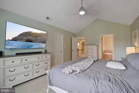 Bedroom - 214 Poplar Ave, Edgewater, MD 21037 photo 2 of 4