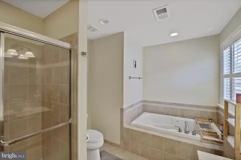 Bath - 214 Poplar Ave, Edgewater, MD 21037 photo 1 of 1