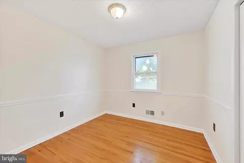 208 Magothy Beach Rd, Pasadena, MD 21122 photo 16