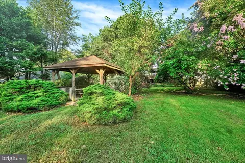 208 Magothy Beach Rd, Pasadena, MD 21122 photo 28