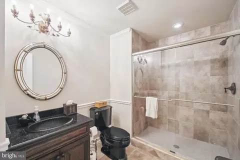 Bath - 717 Sonne Dr, Annapolis, MD 21401 photo 7 of 8