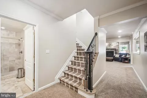 Entry Way - 717 Sonne Dr, Annapolis, MD 21401 photo 9 of 12