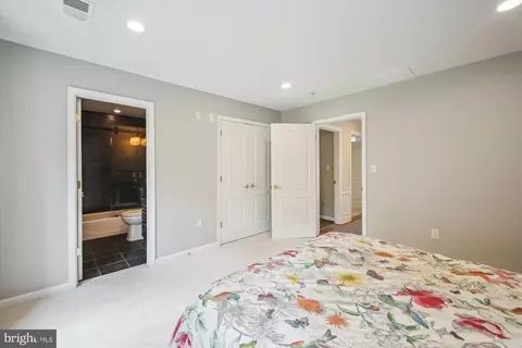 Bedroom - 717 Sonne Dr, Annapolis, MD 21401 photo 4 of 10
